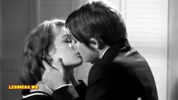 Amazing redheads kissing hot