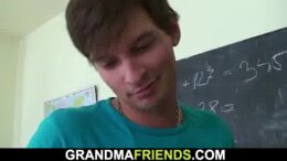 Teen boys fuck old blonde granny teacher